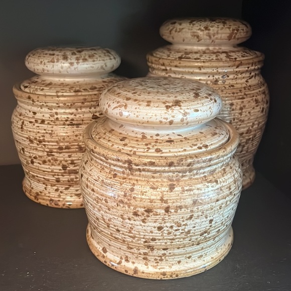(OOS) Set of 3 Genin Trudeau Beauce Pottery Canisters - Picture 1 of 13
